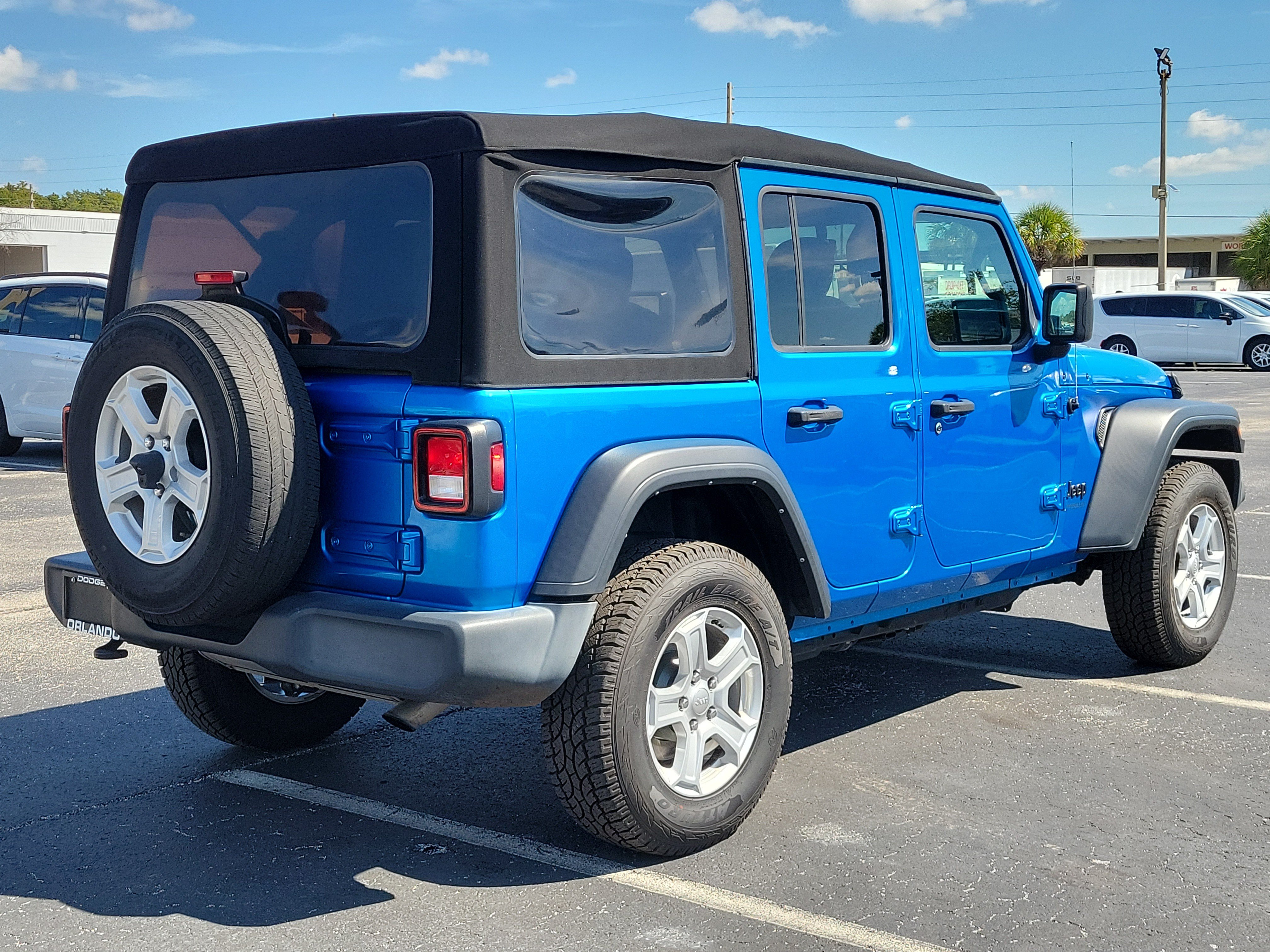 Used 2022 Jeep Wrangler Unlimited Sport AWD/4WD image 7