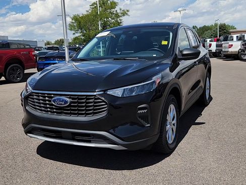 Certified 2024 Ford Escape Active AWD/4WD image 3