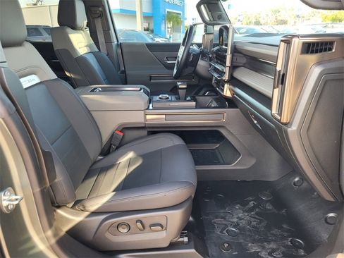 Used 2024 GMC Hummer EV 3X image 16