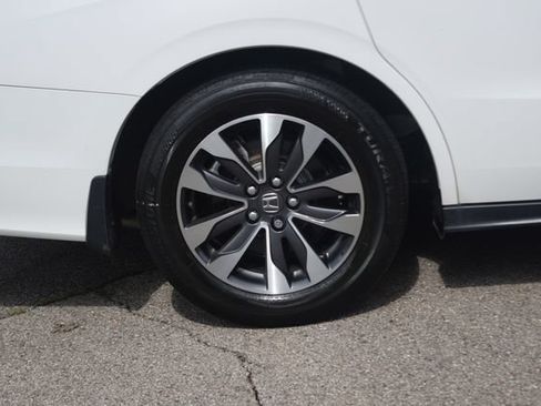Used 2024 Honda Odyssey EX-L image 29