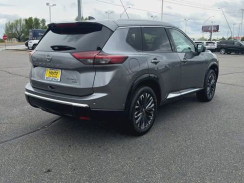 Used 2026 Nissan Rogue Platinum w/ Platinum Premium Package AWD/4WD image 8