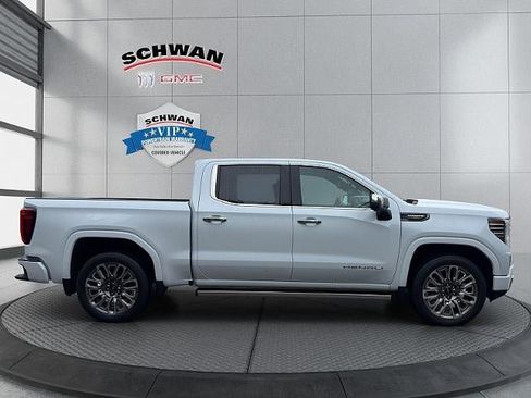 Used 2026 GMC Sierra 1500 Denali Ultimate AWD/4WD image 3