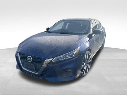 Used 2019 Nissan Altima 2.5 SR w/ SR Premium Package