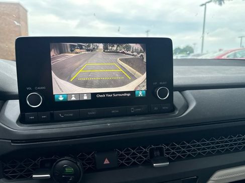 Used 2024 Honda Accord EX image 10