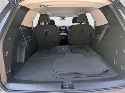 Used 2018 Chevrolet Traverse LT AWD/4WD image 7