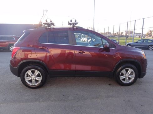 Used 2016 Chevrolet Trax LT AWD/4WD image 5