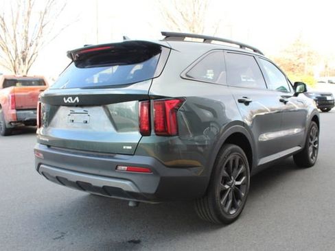 Used 2023 Kia Sorento X-Line EX image 2