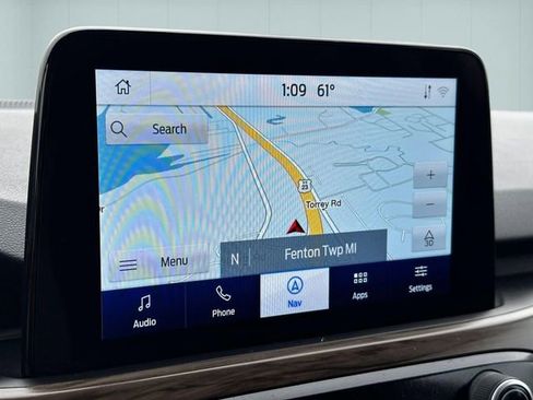 Used 2020 Ford Escape Titanium image 22