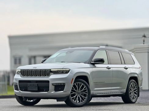 Used 2021 Jeep Grand Cherokee L Summit AWD/4WD image 1