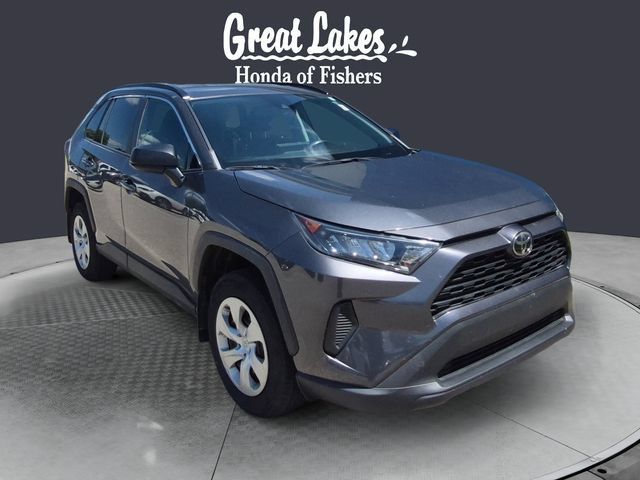 Used 2019 Toyota RAV4 LE w/ Carpet Mat Package FWD image 7