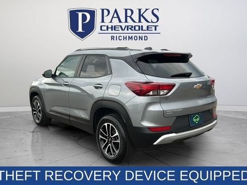 Used 2025 Chevrolet TrailBlazer LT AWD/4WD image 5