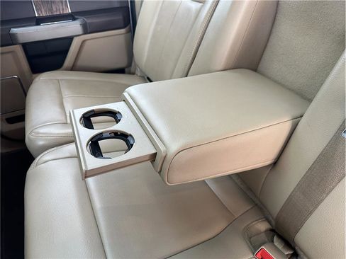 Used 2018 Ford F150 Lariat w/ Equipment Group 502A Luxury AWD/4WD image 17