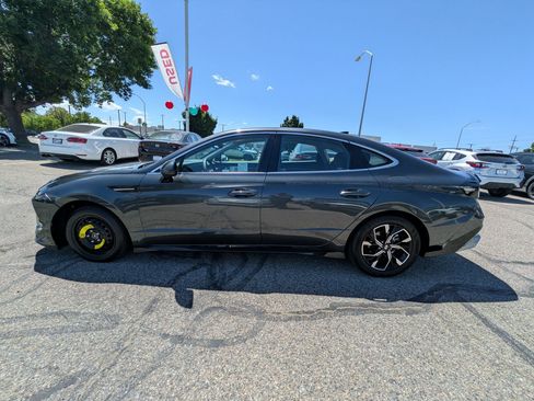 Used 2025 Hyundai Sonata SEL FWD image 9
