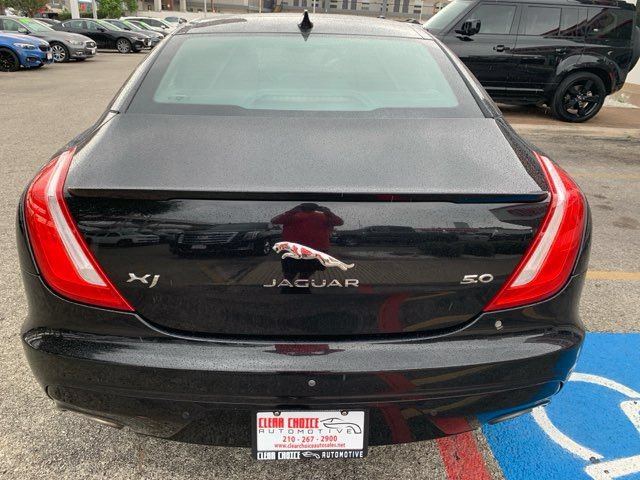 Used 2019 Jaguar XJ Supercharged RWD image 3