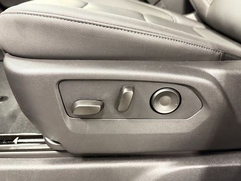 New 2026 GMC Sierra 2500 SLT w/ SLT Premium Package image 25