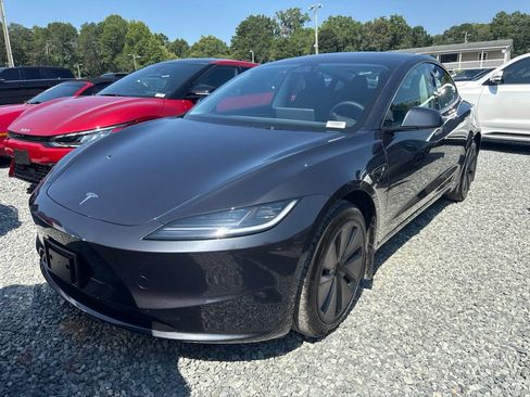 Used 2025 Tesla Model 3 Long Range RWD image 1