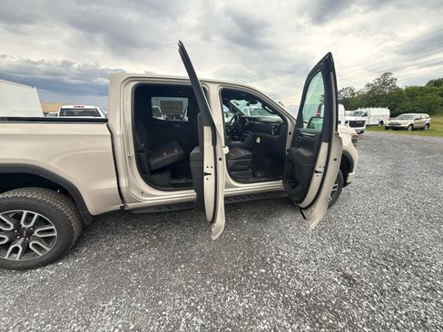 New 2026 GMC Sierra 1500 AT4 w/ AT4 Premium Package AWD/4WD image 35