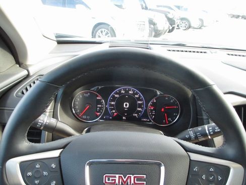 Certified 2024 GMC Terrain Denali image 28