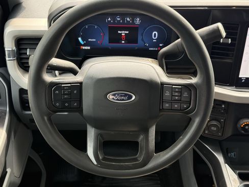 Used 2023 Ford F350 XLT w/ XLT Premium Package AWD/4WD image 17