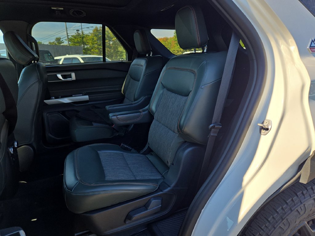 Used 2023 Ford Explorer Timberline AWD/4WD image 4