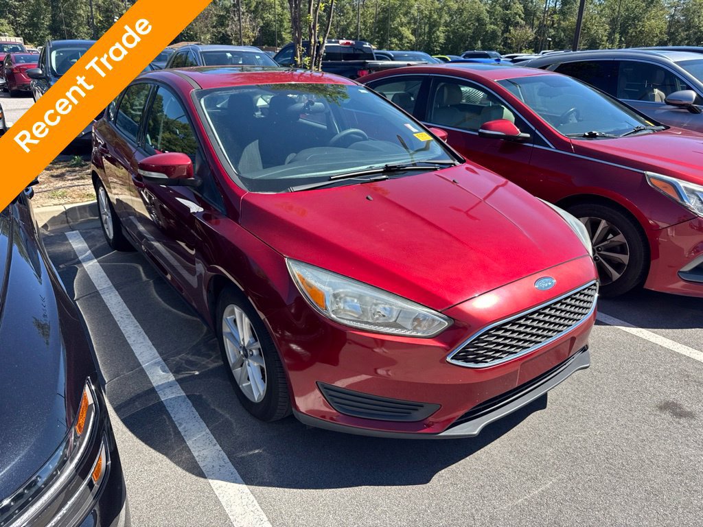 Used 2016 Ford Focus SE FWD image 2