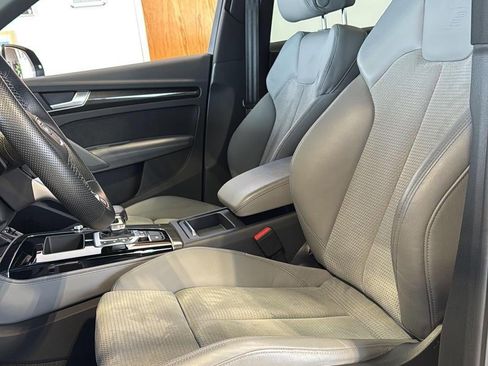 Used 2022 Audi SQ5 Premium Plus w/ Premium Plus Package image 8