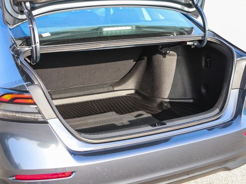 Certified 2024 Honda Accord LX image 27