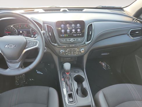 Used 2022 Chevrolet Equinox RS w/ Infotainment Package FWD image 11