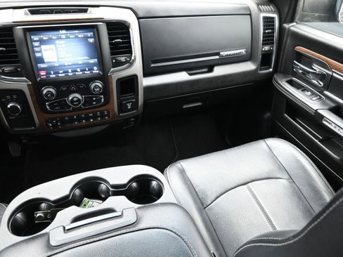 Used 2018 RAM 2500 Laramie w/ Off Road Package image 38