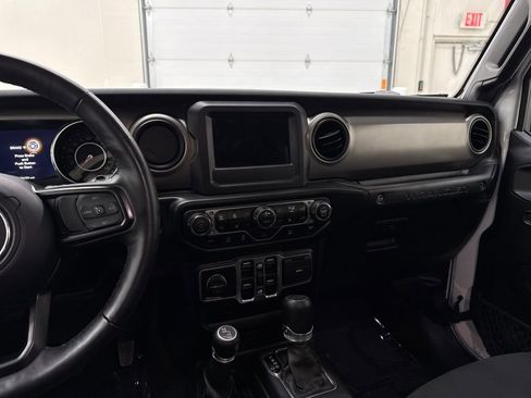 Used 2020 Jeep Wrangler Unlimited Sport AWD/4WD image 18