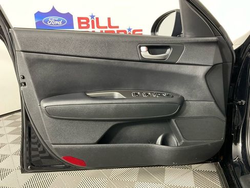 Used 2020 Kia Optima SE image 12