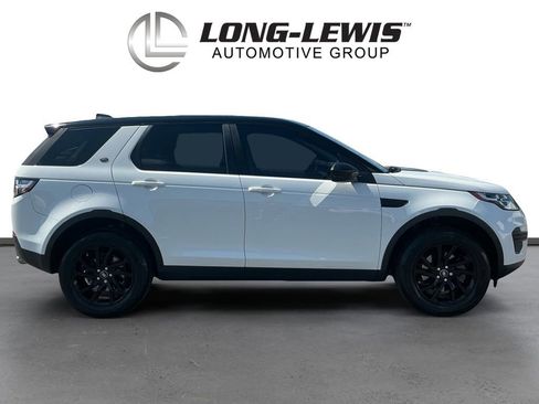 Used 2019 Land Rover Discovery Sport SE AWD/4WD image 8