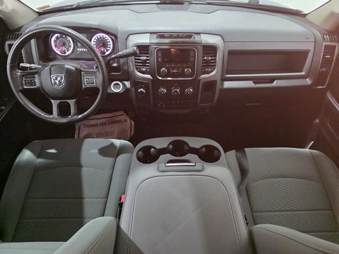 Used 2018 RAM 1500 Express image 27