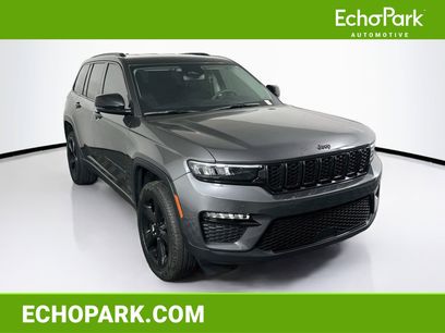 Used 2023 Jeep Grand Cherokee Limited w/ Black Appearance Package