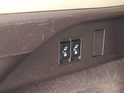 Certified 2020 Lexus RX 450hL AWD w/ Premium Package image 46