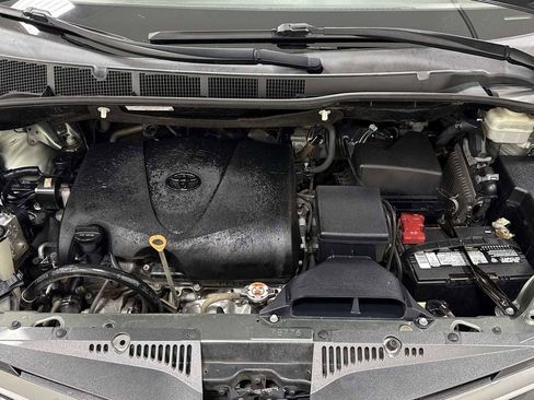Certified 2020 Toyota Sienna Limited Premium image 32