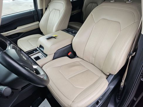 Used 2024 Ford Expedition Max Limited image 20