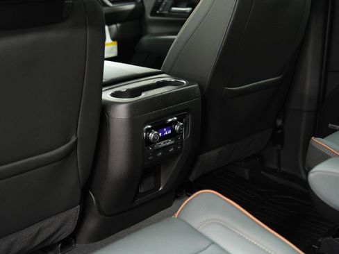 New 2026 GMC Yukon XL AT4 w/ AT4 Premium Plus Package image 27