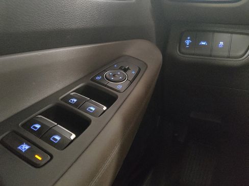 Used 2020 Hyundai Santa Fe SE FWD image 27