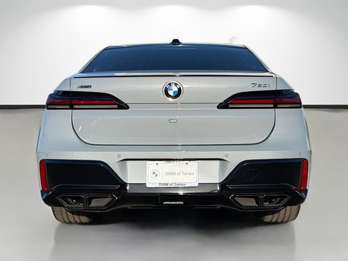 Used 2023 BMW 760i xDrive w/ Executive Package AWD/4WD image 4