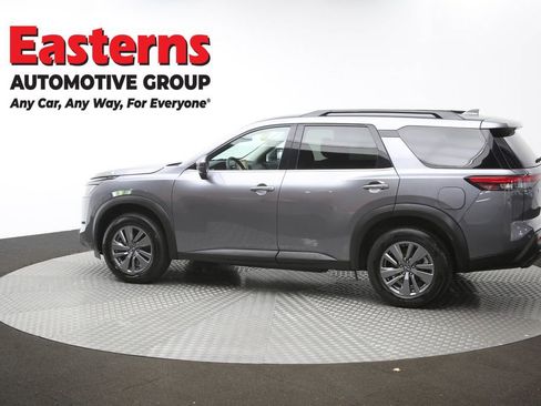 Used 2025 Nissan Pathfinder SV FWD image 62