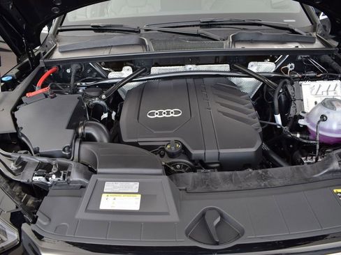 Certified 2024 Audi Q5 2.0T Premium Plus w/ Premium Plus Package image 10