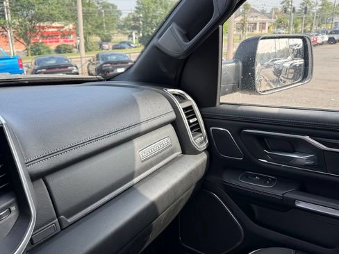Used 2023 RAM 1500 Laramie AWD/4WD image 23