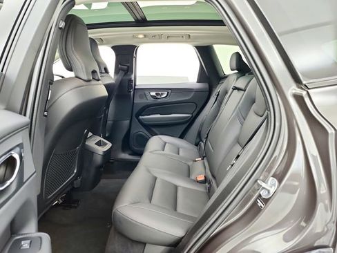 Certified 2025 Volvo XC60 B5 Plus w/ Climate Package AWD/4WD image 26