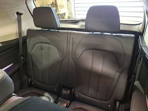 Certified 2022 BMW X7 xDrive40i w/ Premium Package image 8