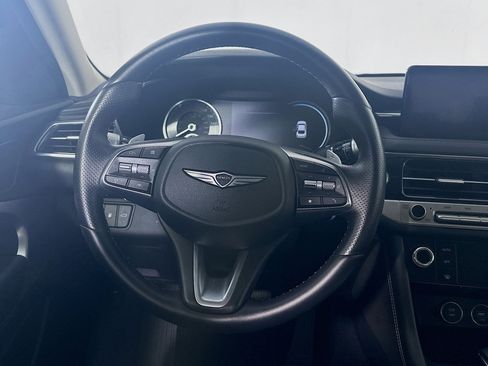 Used 2025 Genesis G70 2.5T RWD image 18