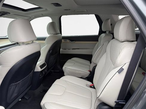 Used 2024 Hyundai Palisade Limited image 22