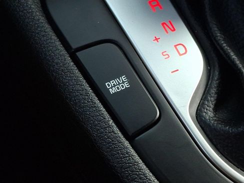 Used 2023 Kia Forte LXS w/ LXS Technology Package FWD image 25