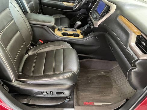 Used 2017 GMC Acadia Denali w/ LPO, Floor Liner Package image 36