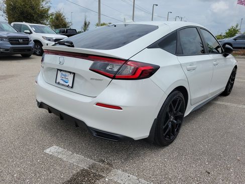 Used 2024 Honda Civic Sport image 6